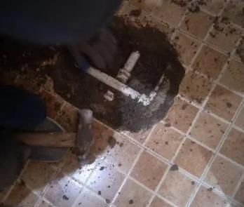 康平卫生间漏水维修公司为您分享下卫生间渗水如何处理及注意事项